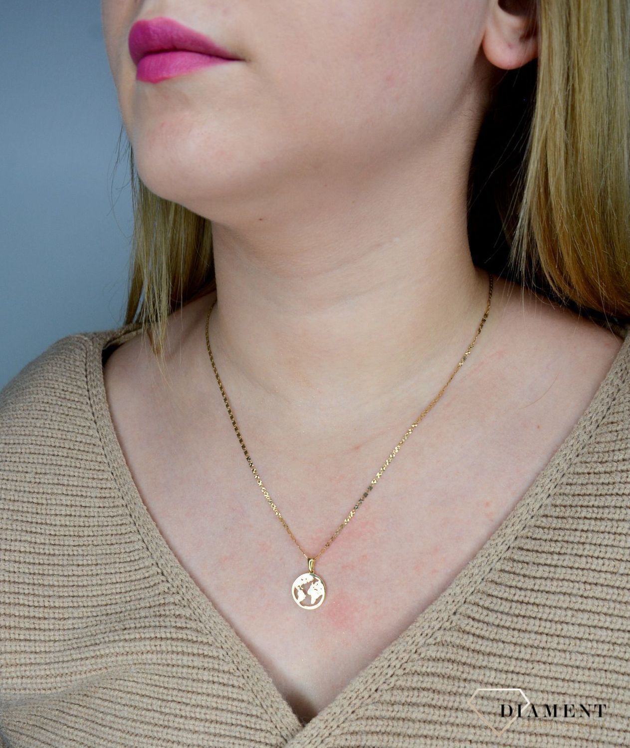 Złoty łańcuszek 585 o szerokości 2,8 mm Nowoczesny łańcuszek o nowoczesnym splocie, wykonany z żółtego złota próby 585 o wadze około 2,98 g..jpg